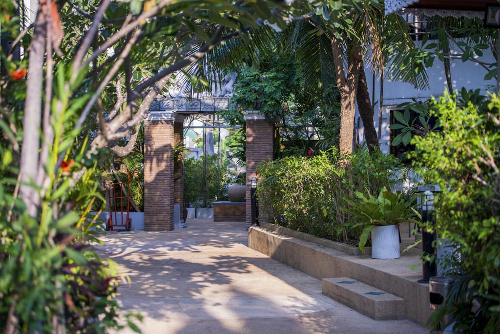 Asena Karon Resort Exterior photo