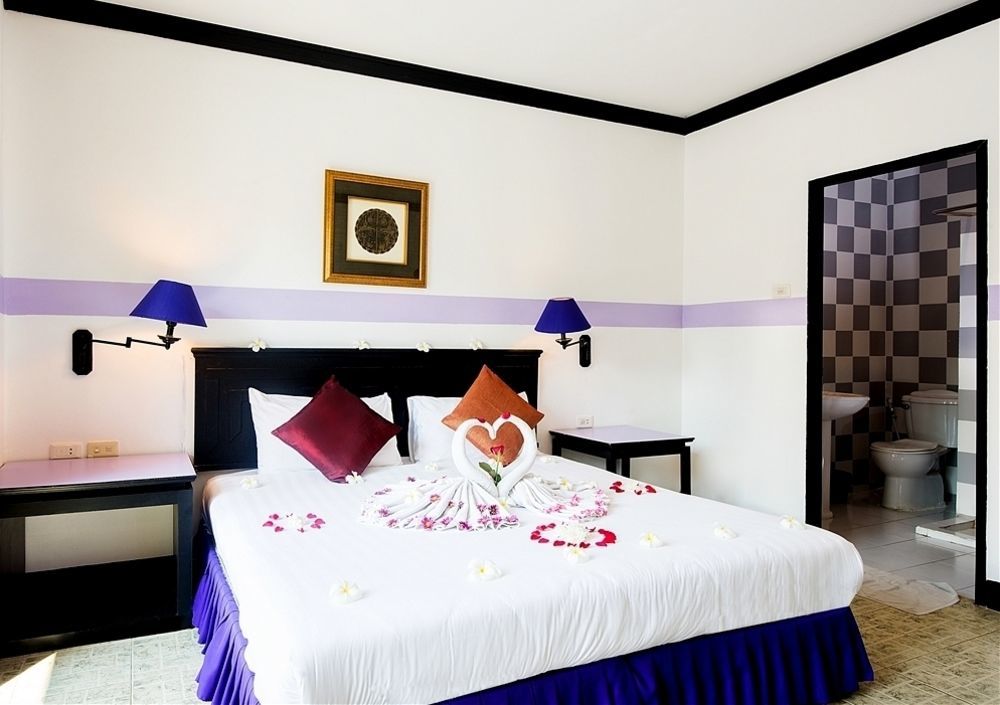 Asena Karon Resort Exterior photo